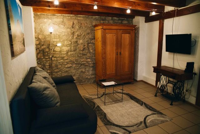 Würzburg Ferienwohnung in der Pleich (Nähe alter Kranen): Wohnzimmer/Küche (1)