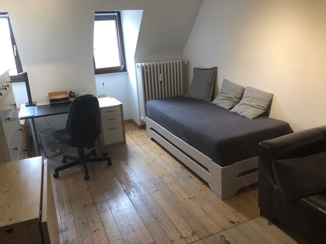 Würzburg Ferienwohnung an der Alten Mainbrücke: Wohnzimmer (3)