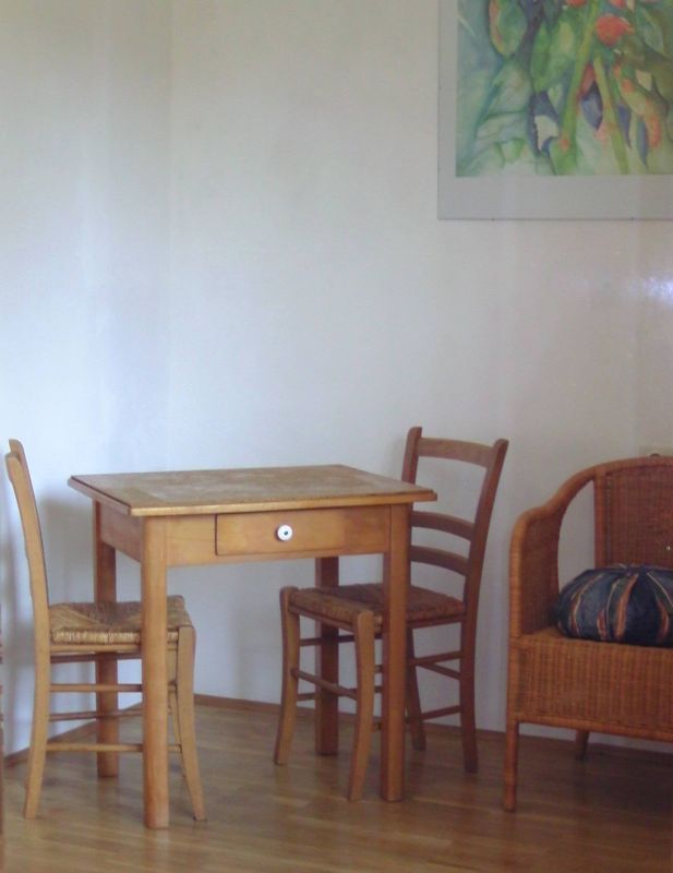 Randersacker Gästehaus am Main: Esstisch