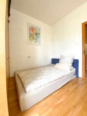 Schlafsofa im Balkonzimmer